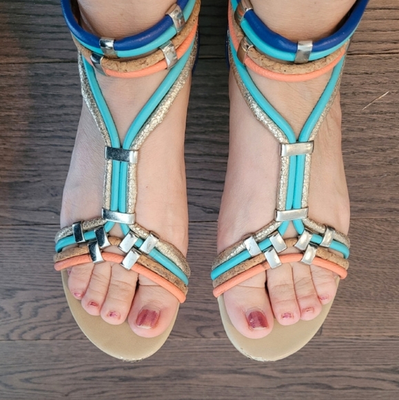 Colorful flat sandals - Picture 2 of 4